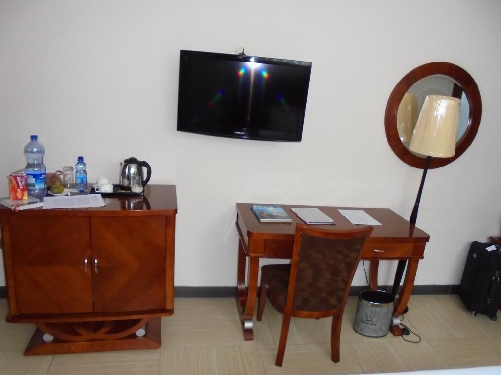 Aphrodite International Hotel Addis Ababa Exterior photo