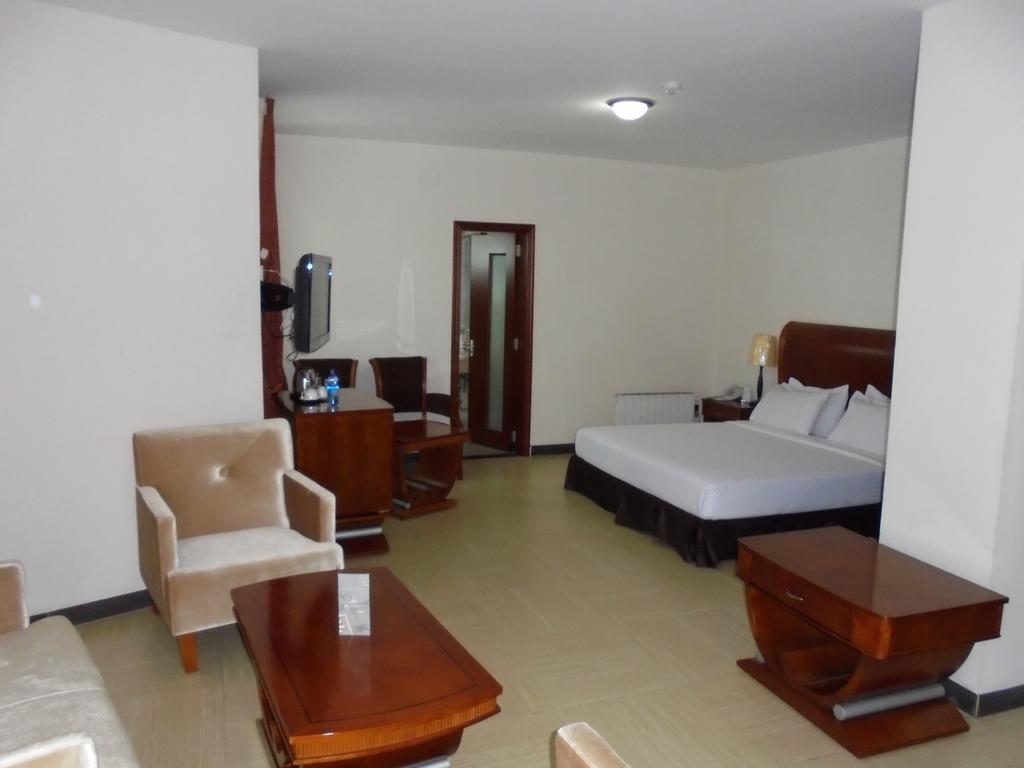 Aphrodite International Hotel Addis Ababa Exterior photo