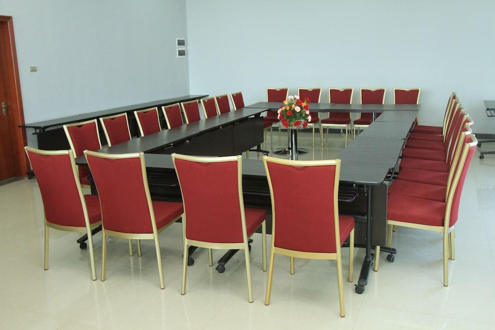 Aphrodite International Hotel Addis Ababa Exterior photo